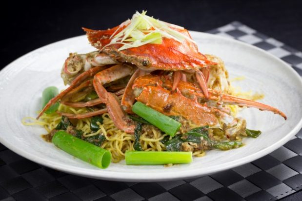 Stir Fry Crabs with XO Sauce and Egg Noodle